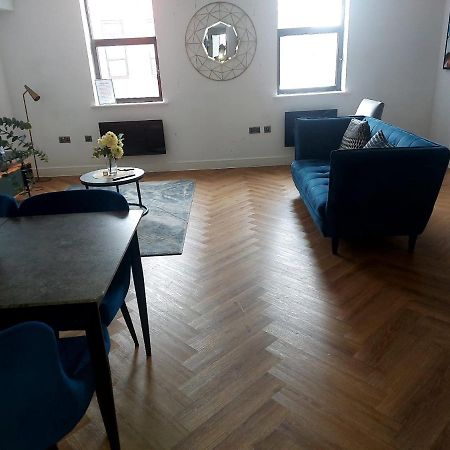 Spacious Unique City Apartments Бирмингем Экстерьер фото